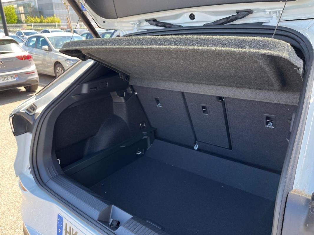 Volkswagen T-Roc - Photo 32