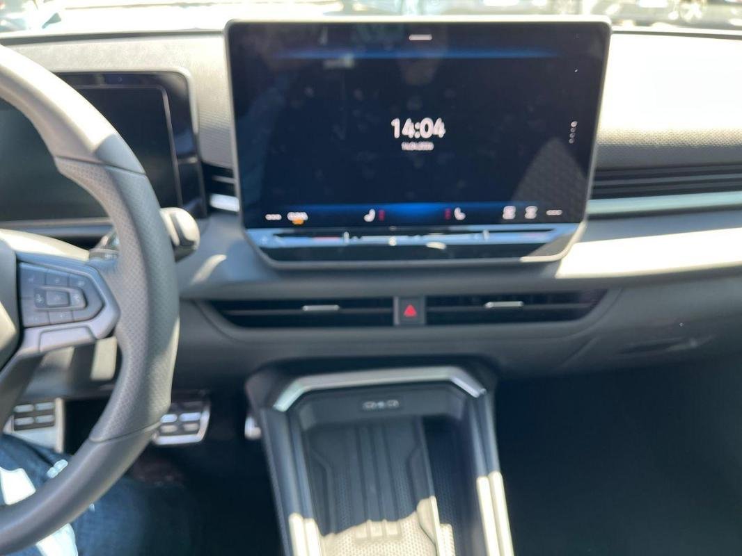 Volkswagen T-Roc - Photo 10