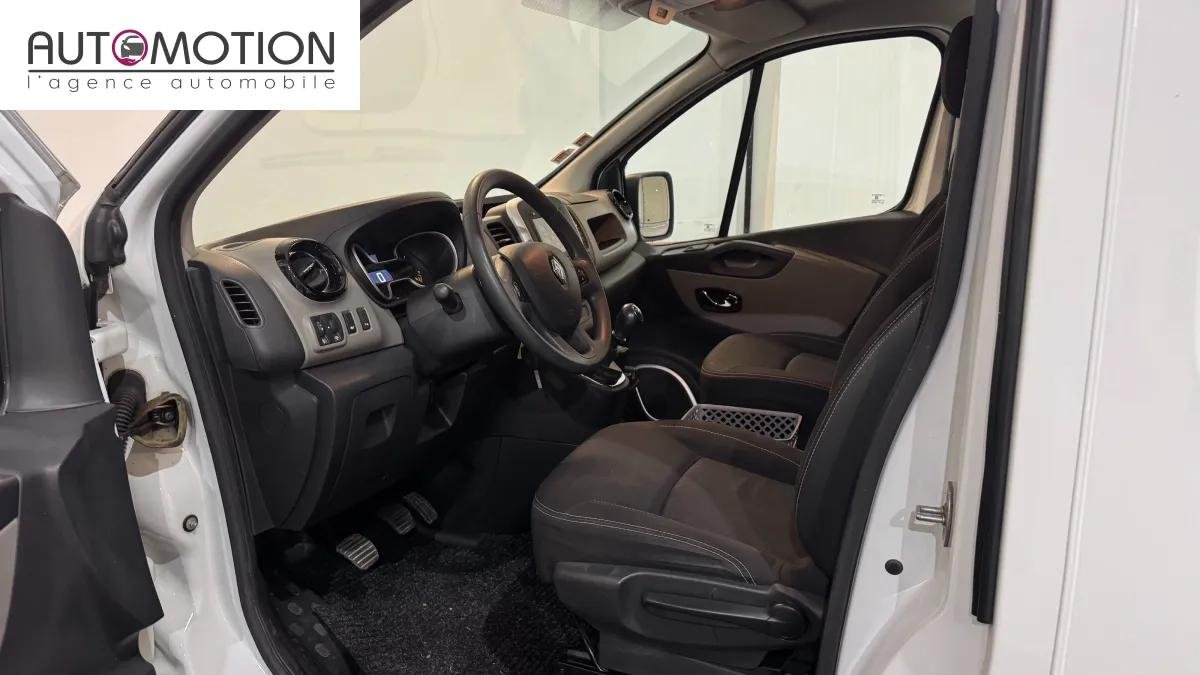 Renault Trafic - Photo 11