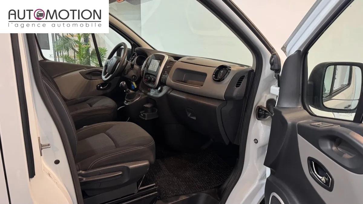 Renault Trafic - Photo 12