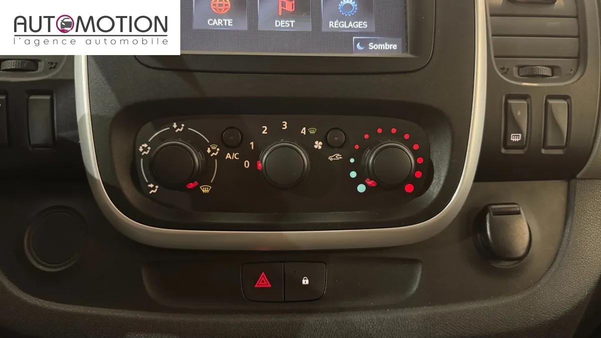 Renault Trafic - Photo 18