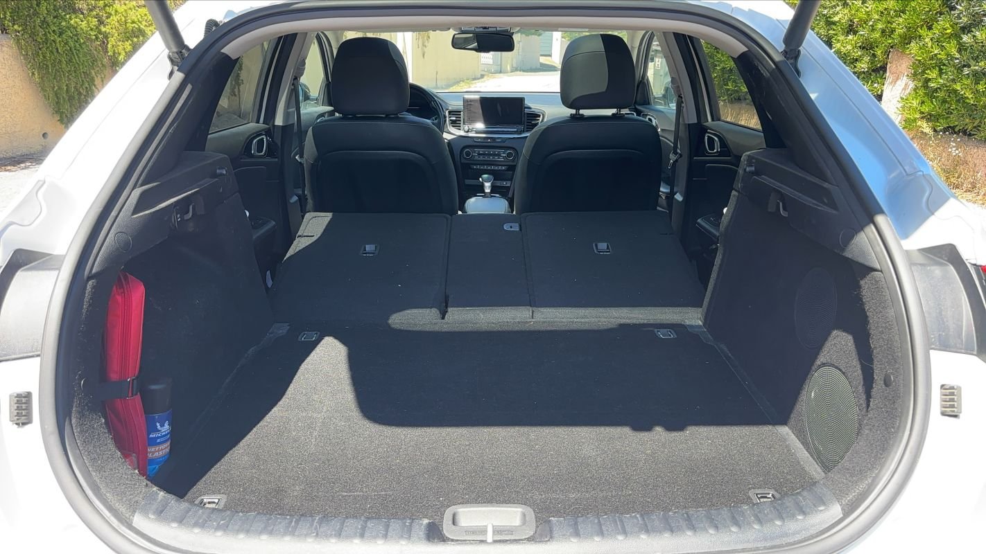 Kia Xceed - Photo 25