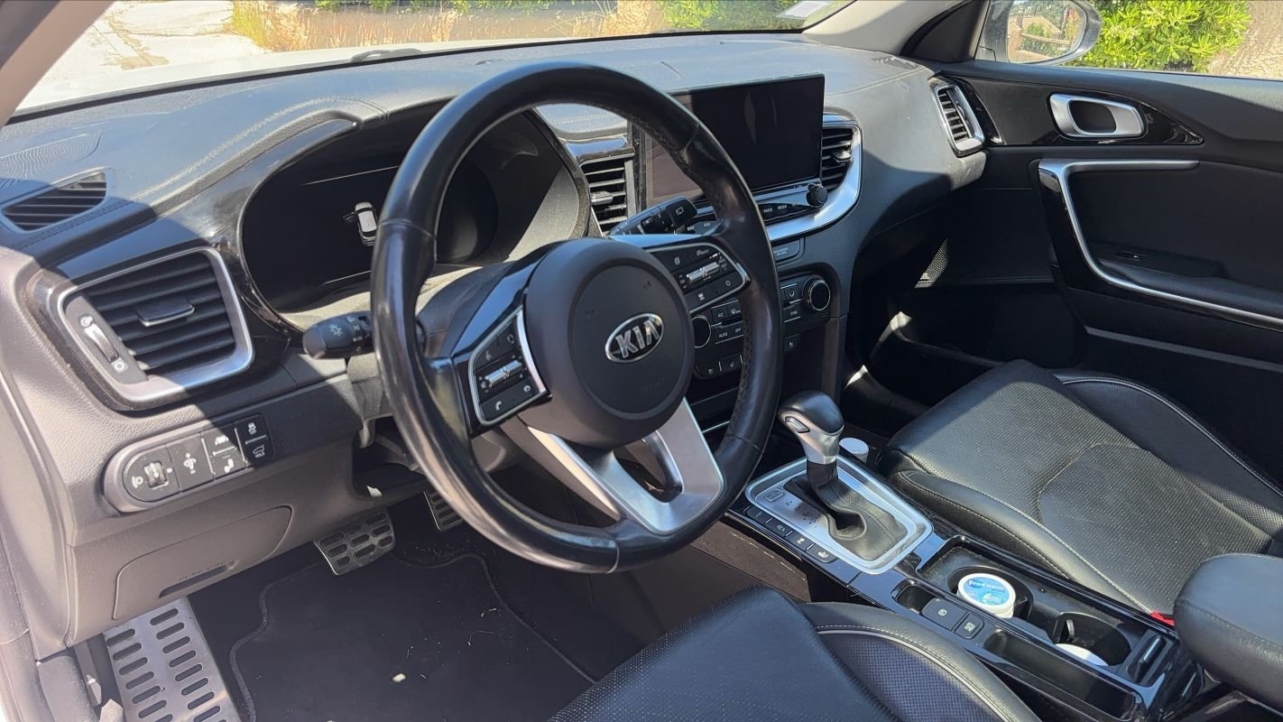 Kia Xceed - Photo 8