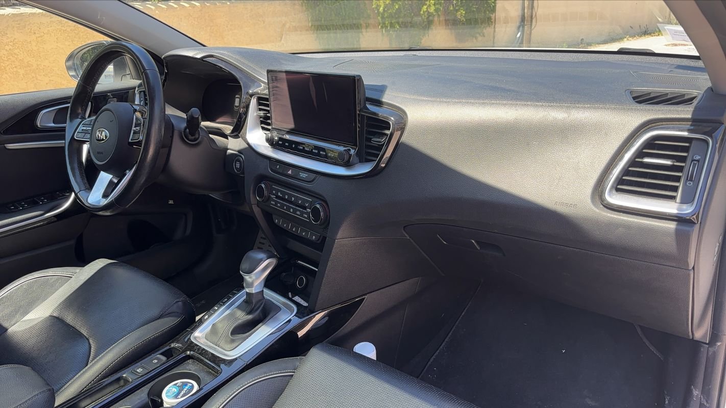 Kia Xceed - Photo 10