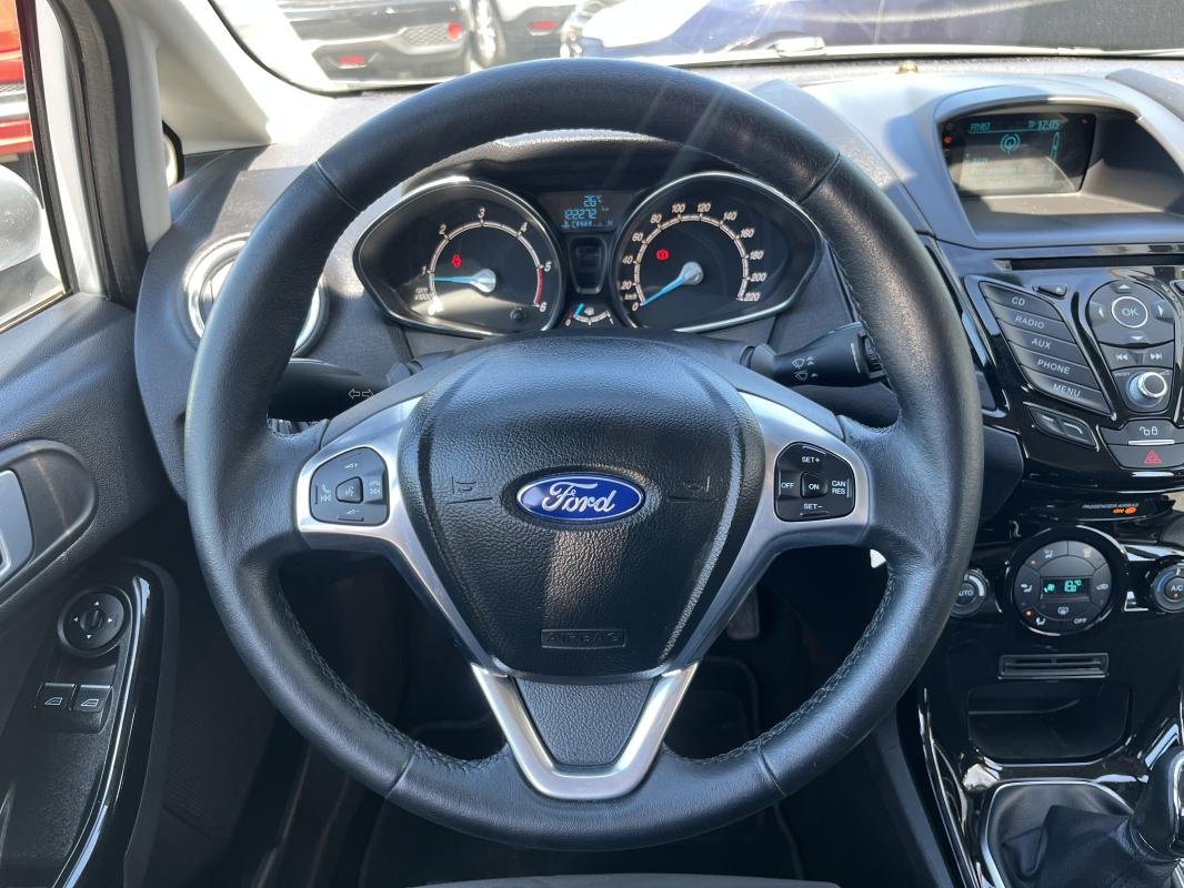 Ford Fiesta - Photo 17