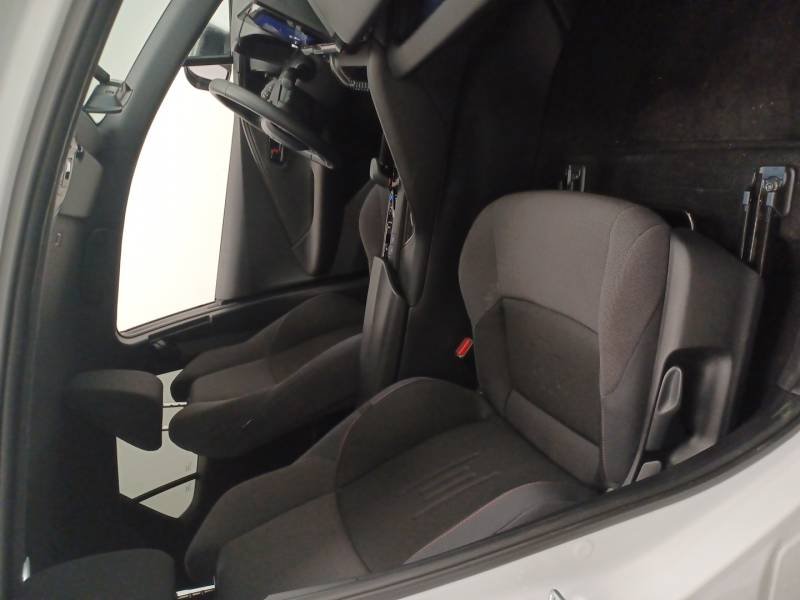 Toyota C-HR - Photo 18