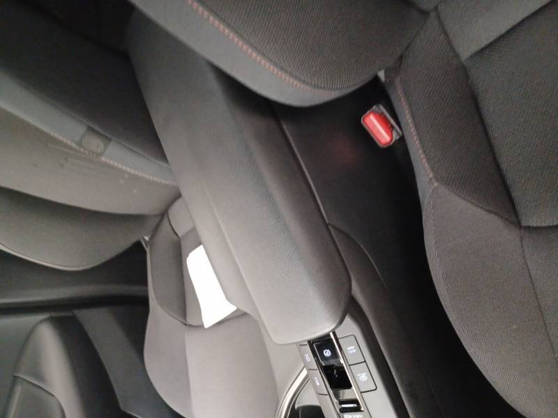 Toyota C-HR - Photo 27