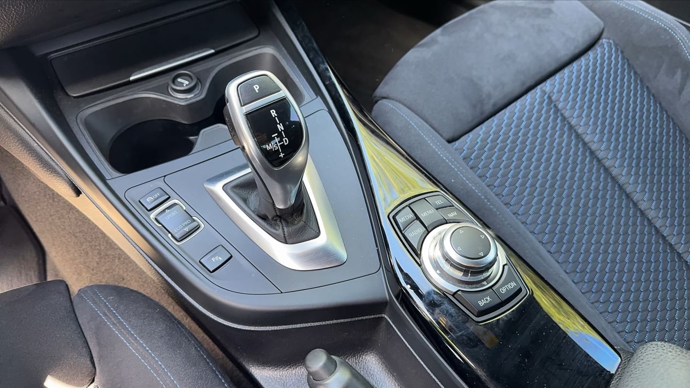 BMW Serie 2 - Photo 13
