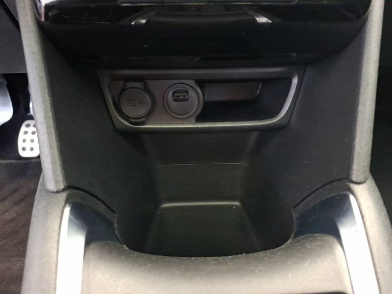 Peugeot 208 - Photo 22