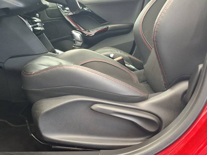 Peugeot 208 - Photo 27