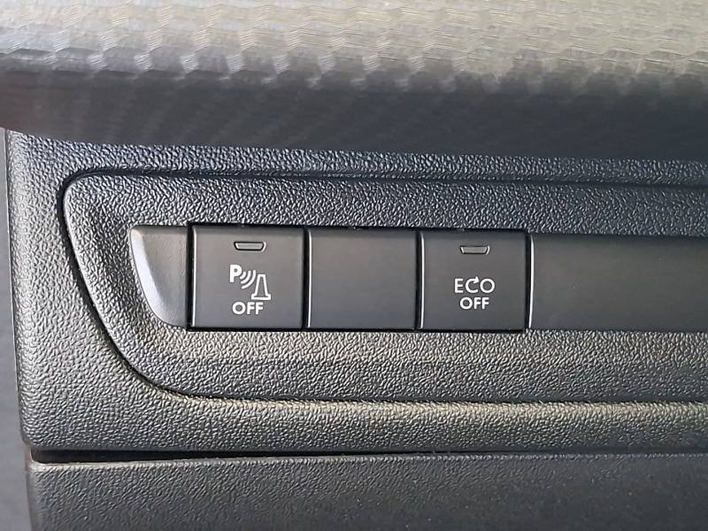 Peugeot 208 - Photo 31