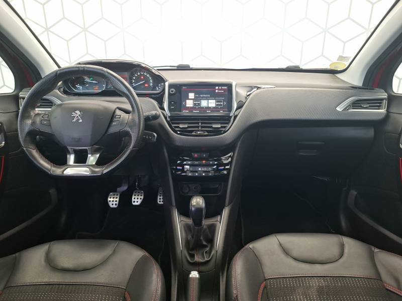 Peugeot 208 - Photo 8