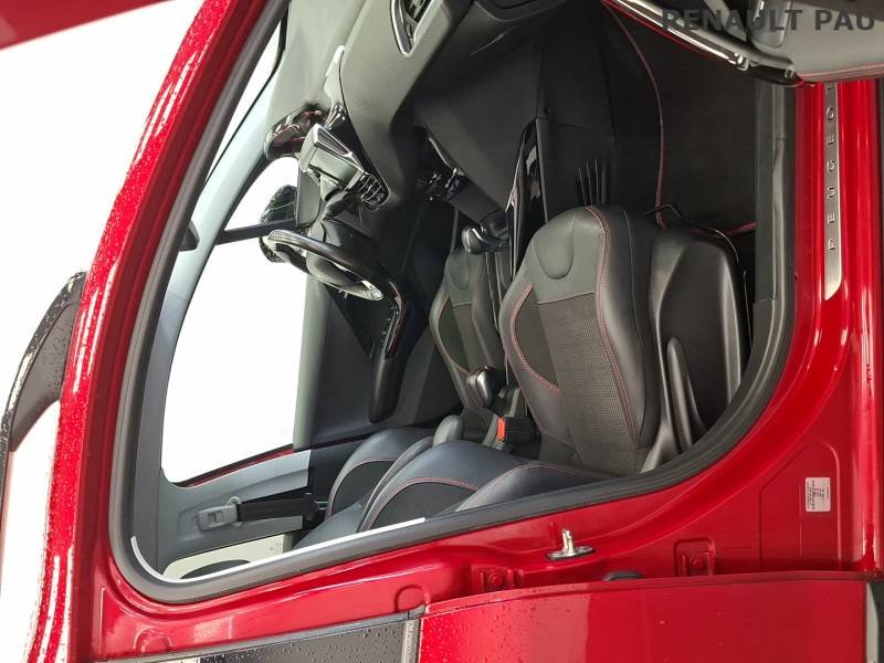 Peugeot 2008 - Photo 9