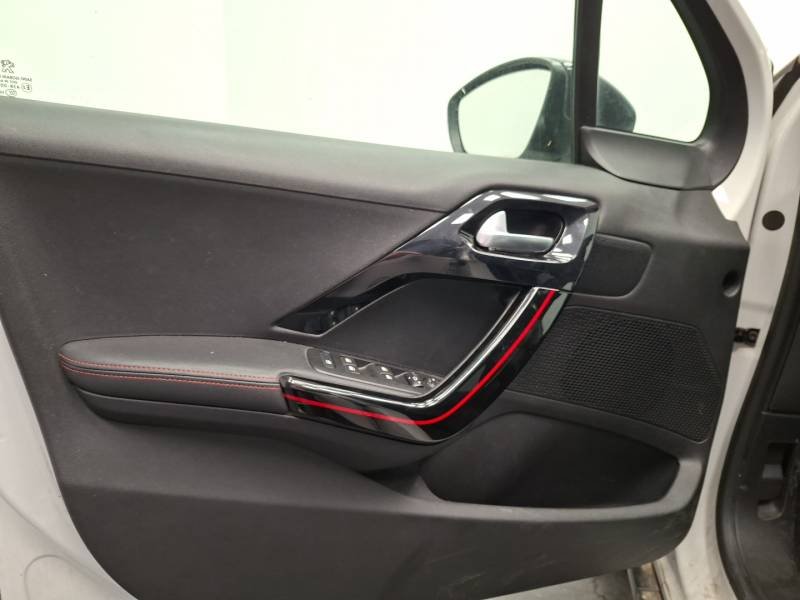 Peugeot 2008 - Photo 13