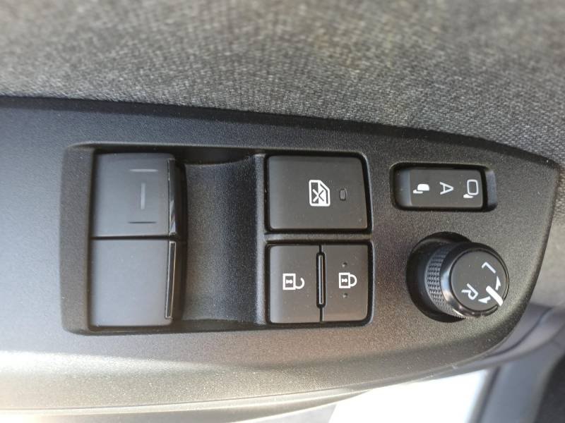 Toyota Yaris - Photo 15