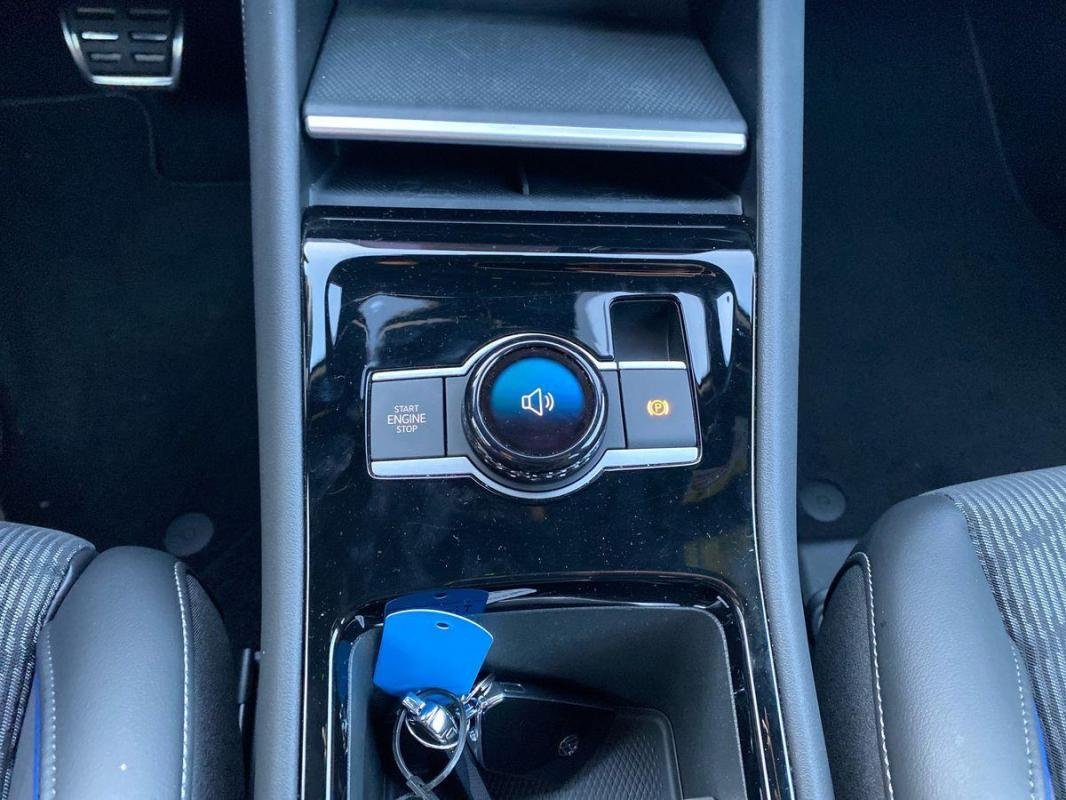 Volkswagen Tiguan - Photo 12
