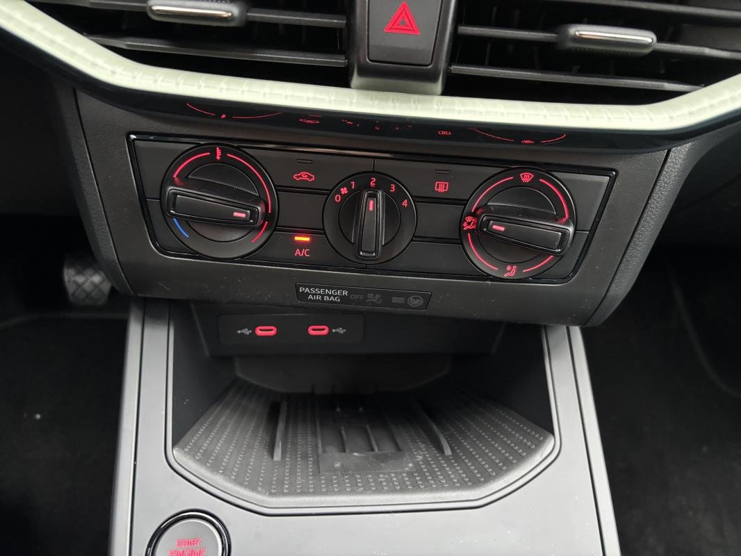 Seat Ibiza - Photo 12