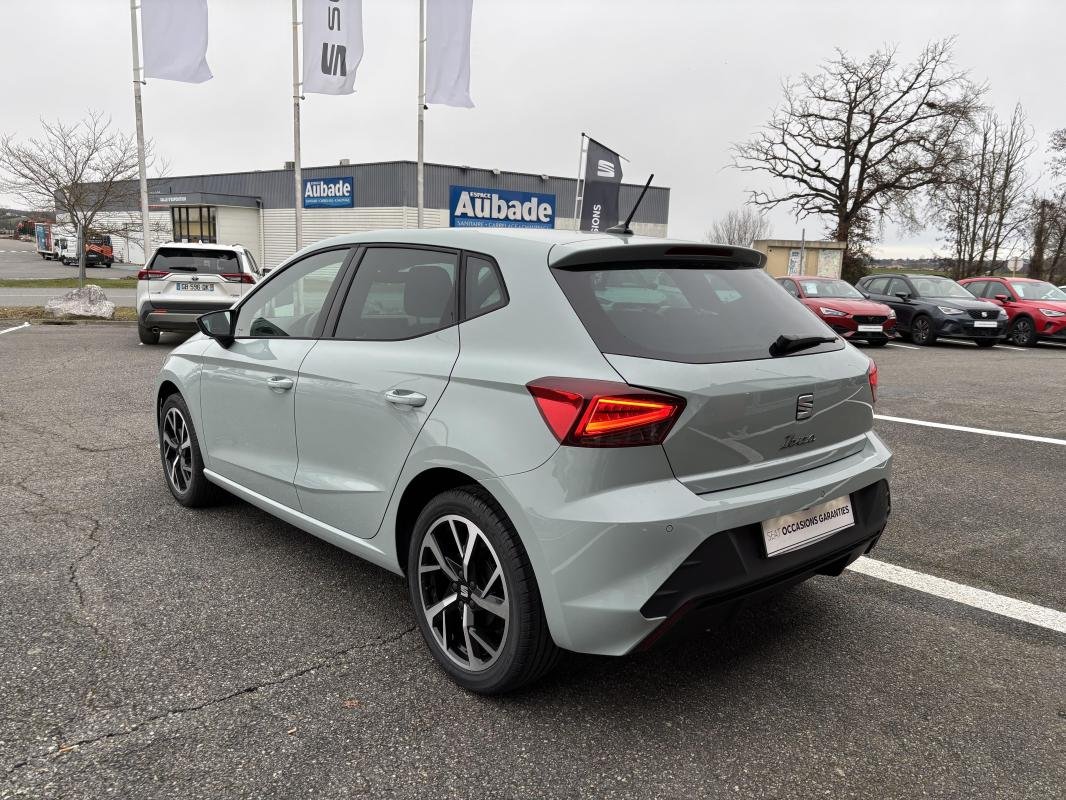 Seat Ibiza - Photo 2