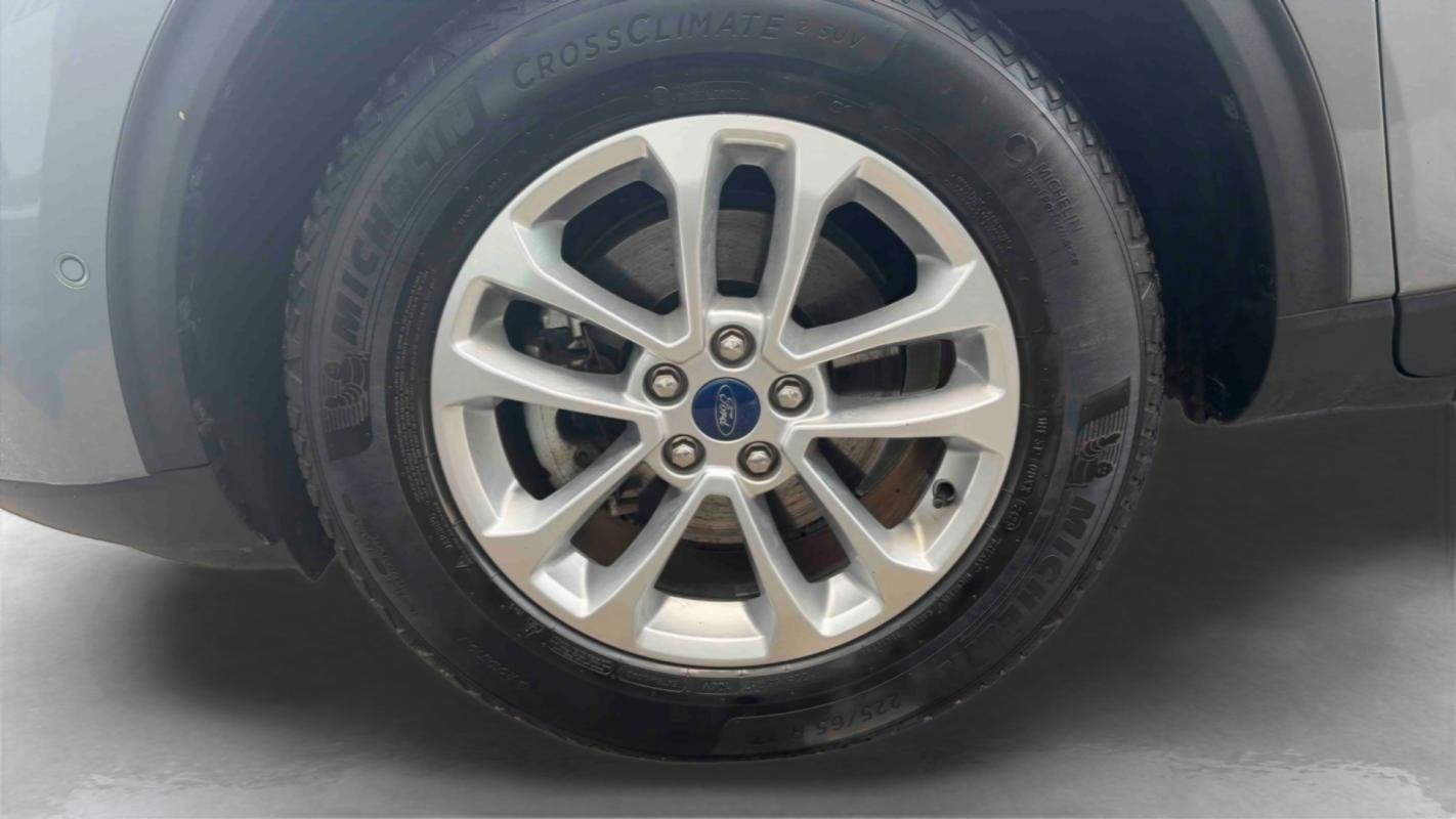 Ford Kuga - Photo 14