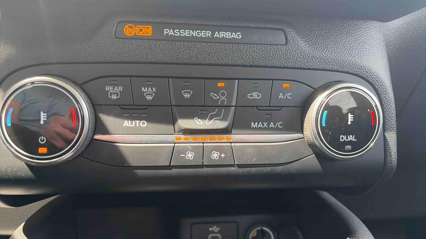 Ford Kuga - Photo 21