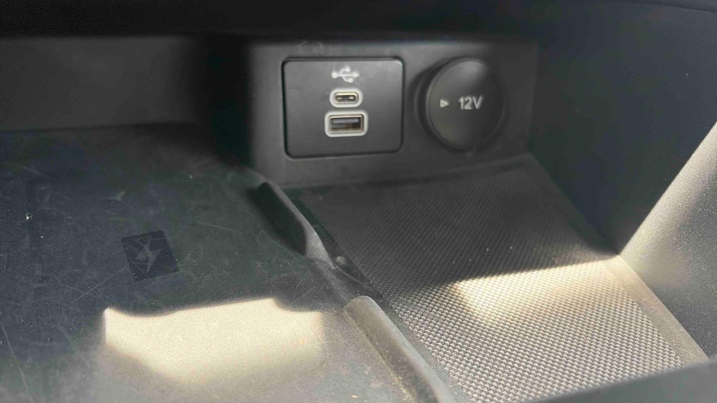 Ford Kuga - Photo 22