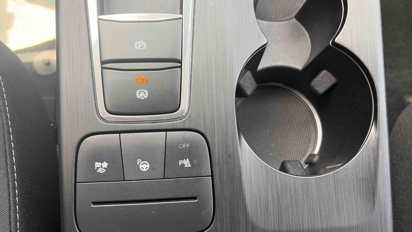Ford Kuga - Photo 23