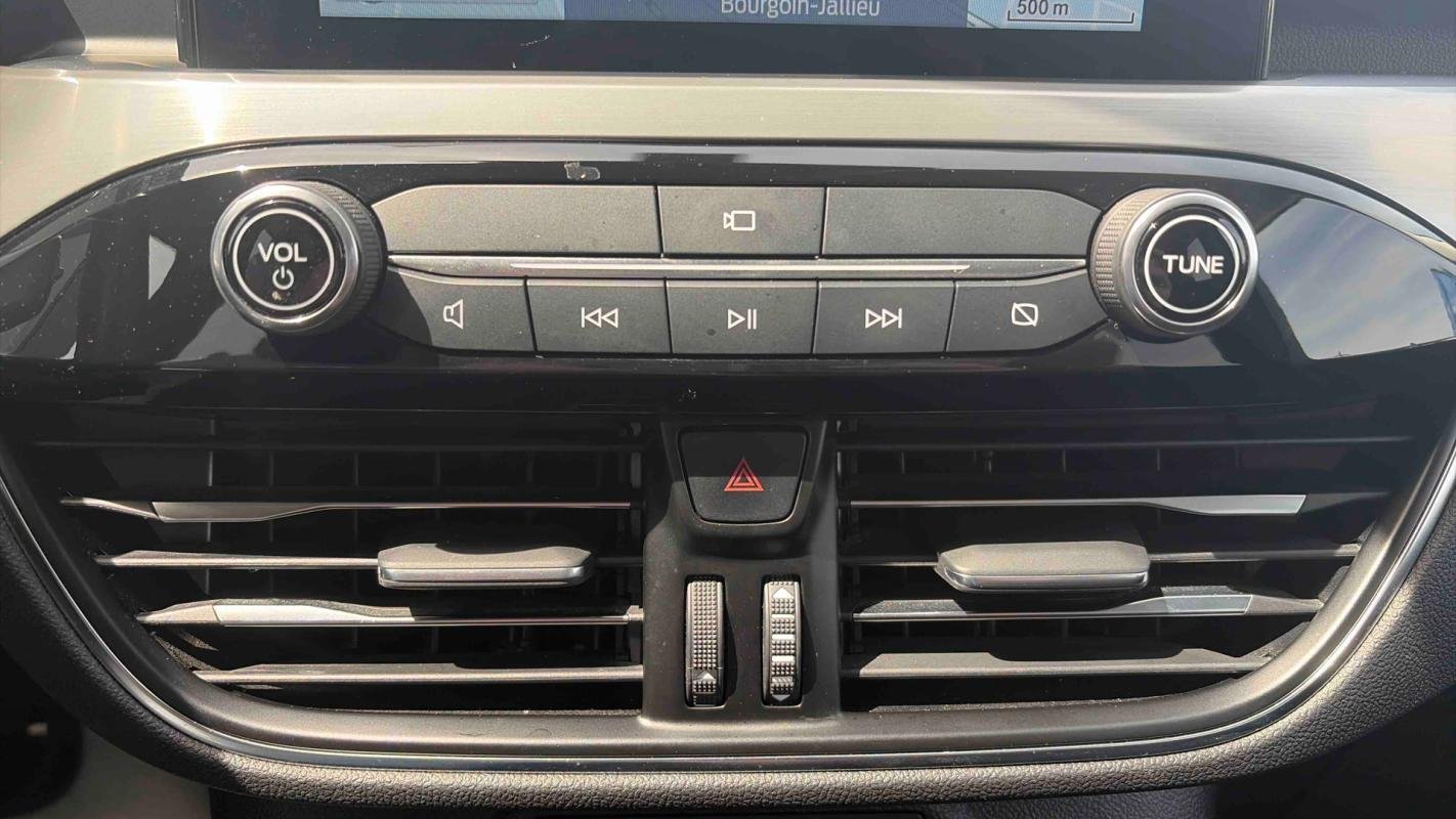 Ford Kuga - Photo 25