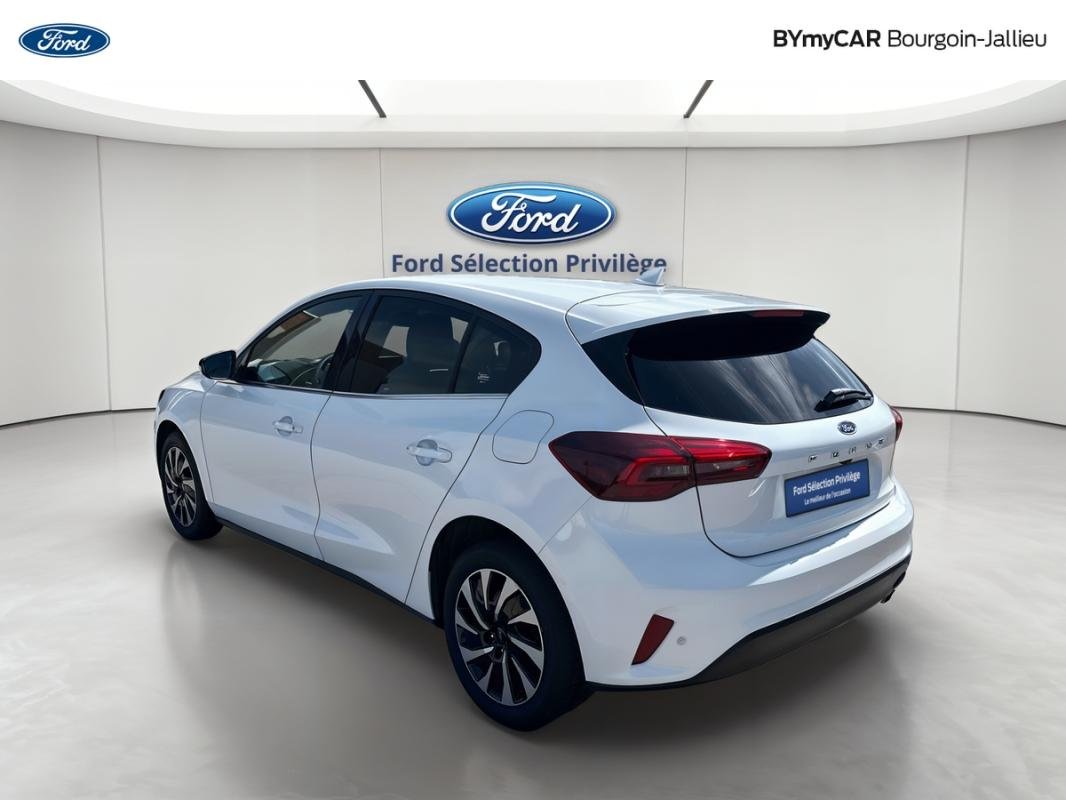 Ford Focus - Photo 3
