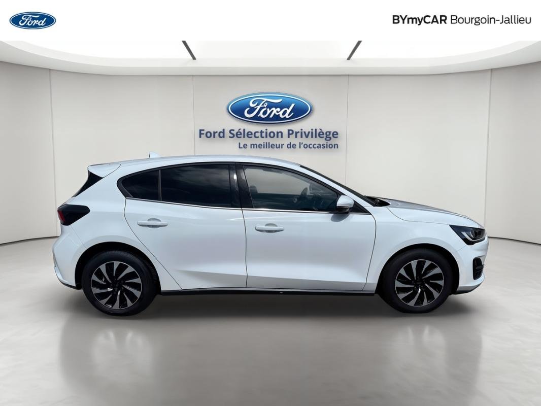 Ford Focus - Photo 6
