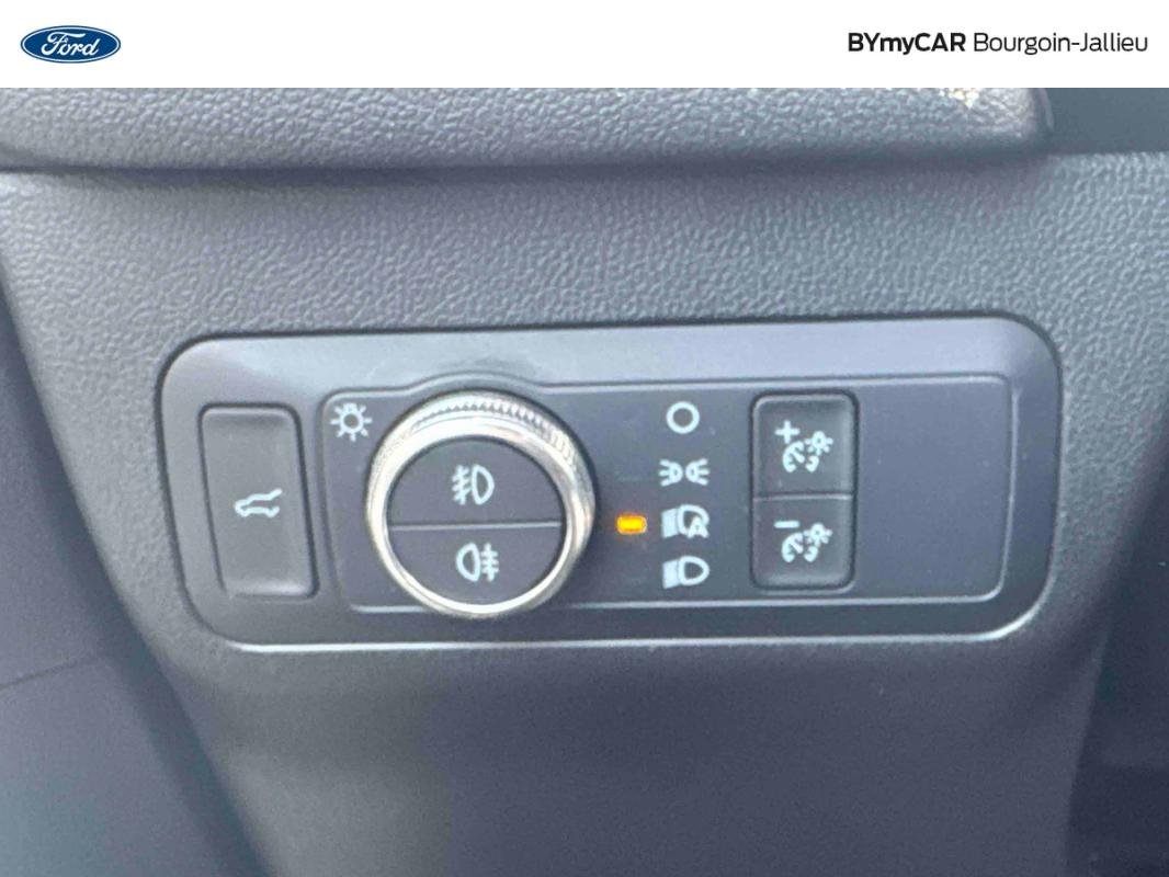 Ford Kuga - Photo 18