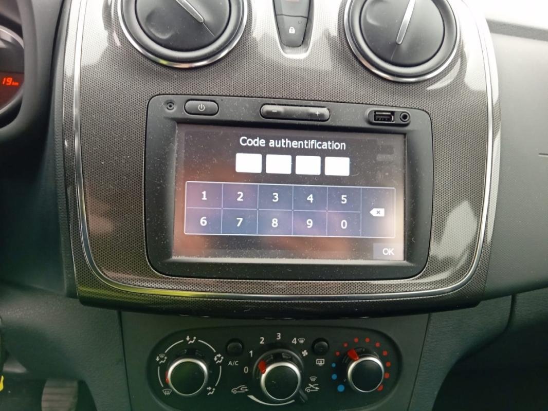 Dacia Sandero II - Photo 16