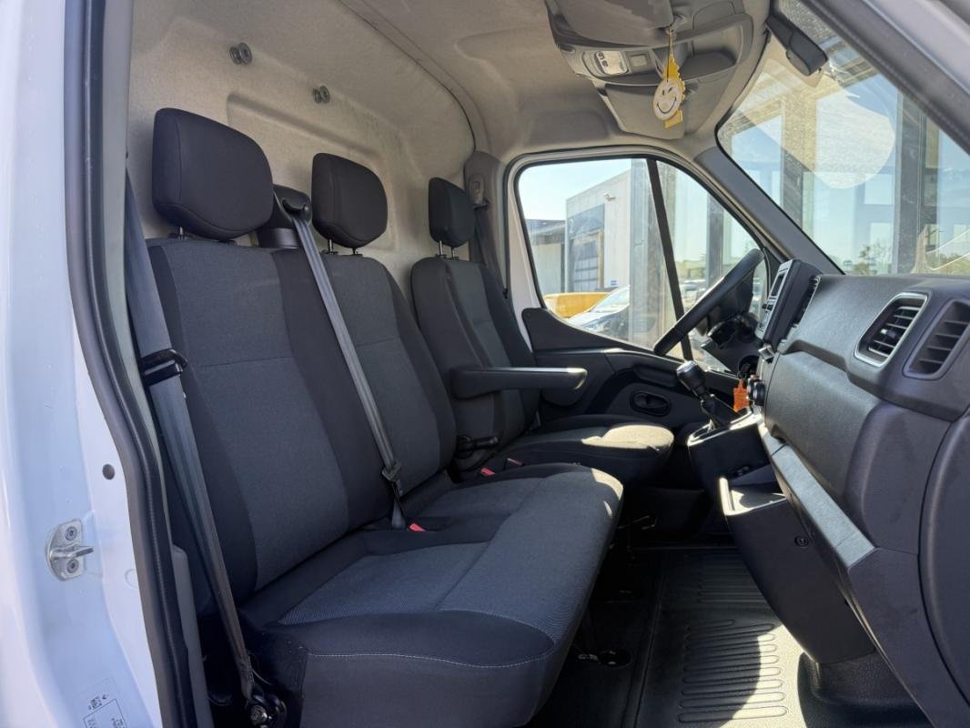 Renault Master - Photo 17