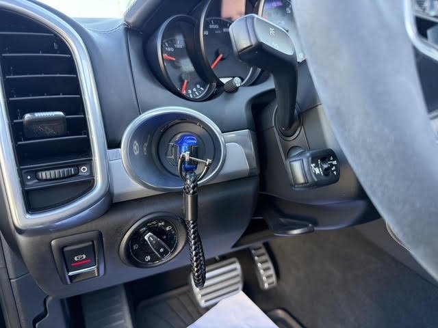 Porsche Cayenne - Photo 14