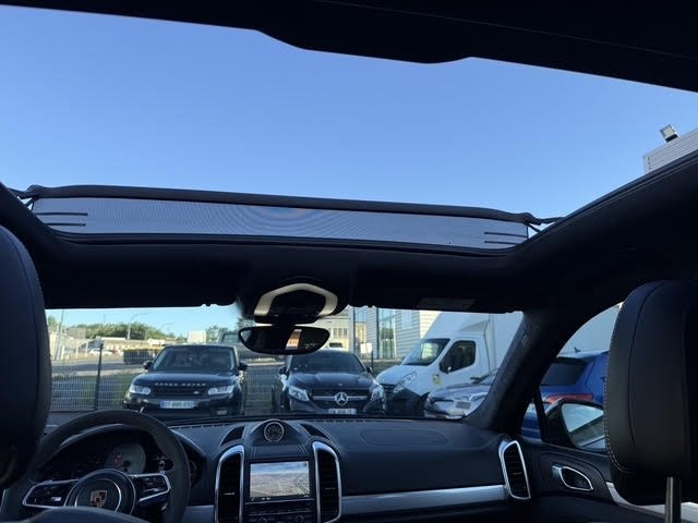 Porsche Cayenne - Photo 17