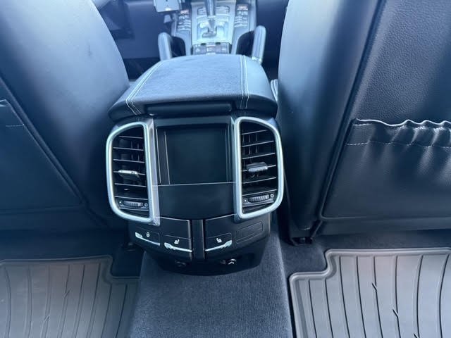Porsche Cayenne - Photo 20