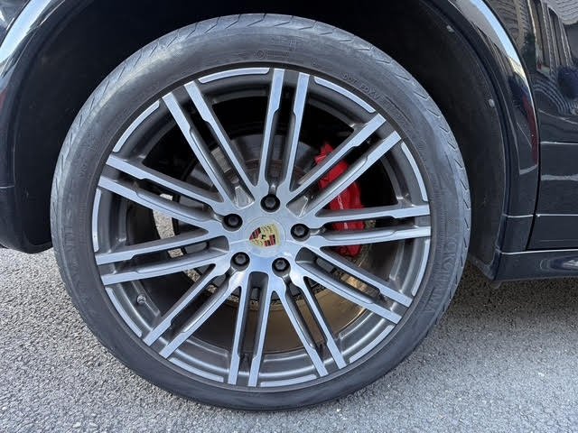 Porsche Cayenne - Photo 24