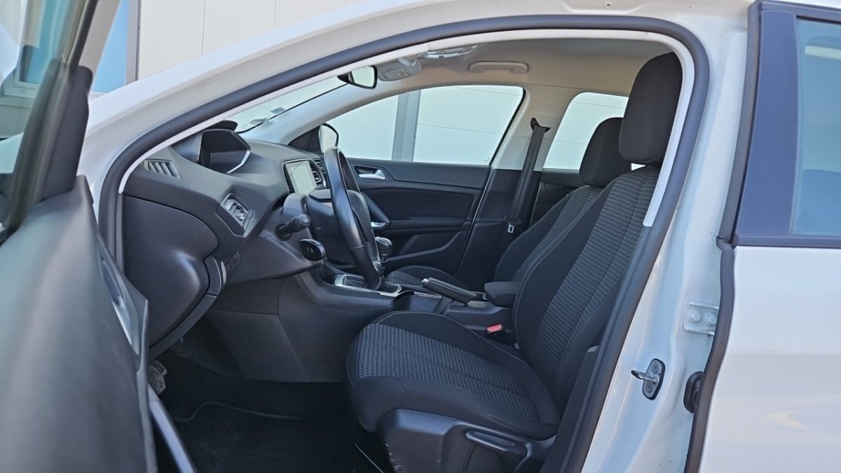 Peugeot 308 - Photo 12