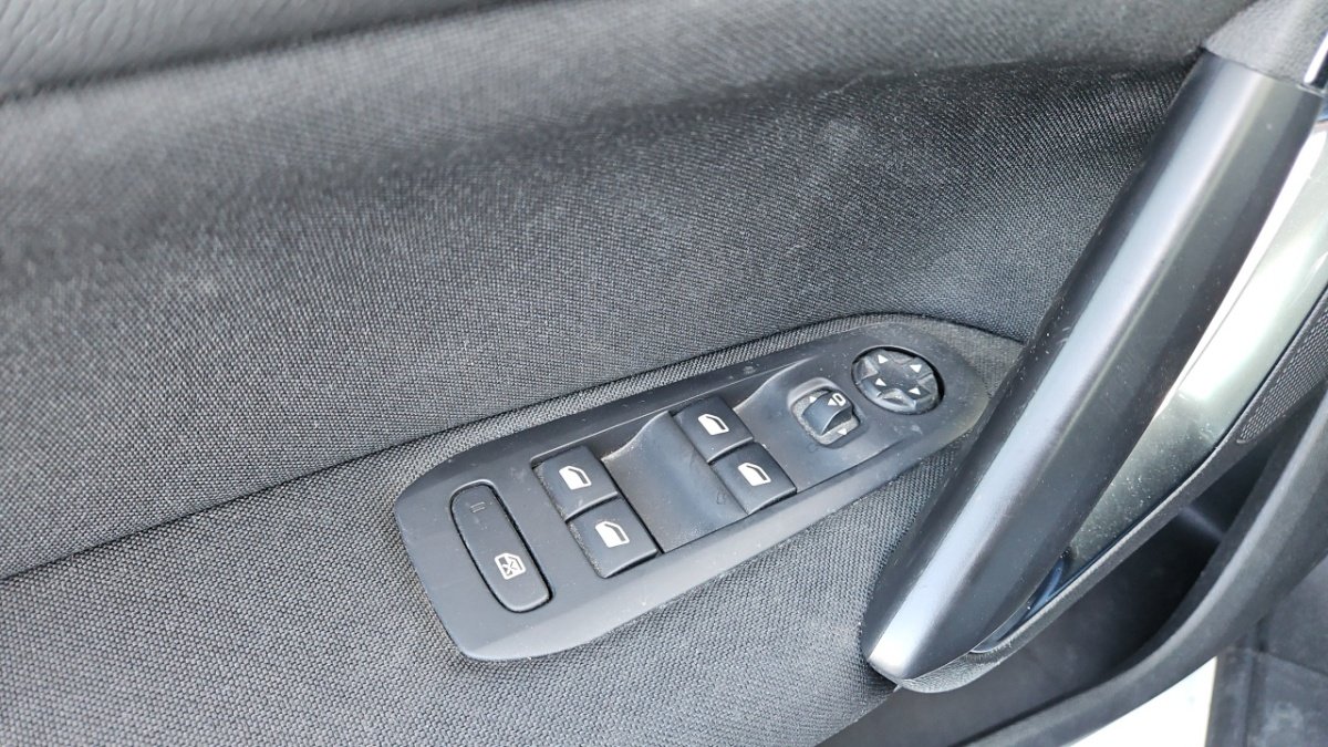 Peugeot 308 - Photo 24