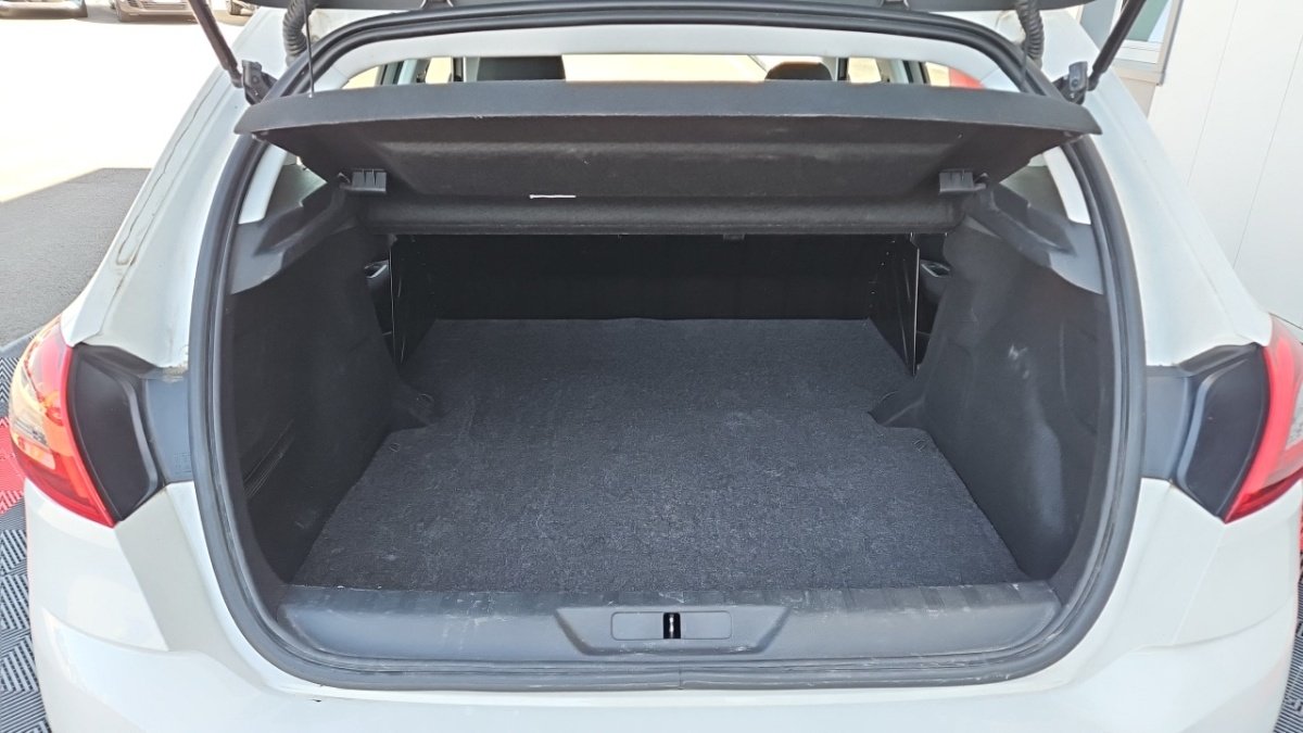 Peugeot 308 - Photo 9