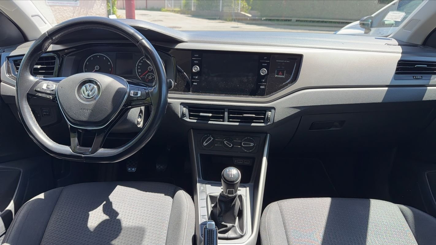 Volkswagen Polo - Photo 11