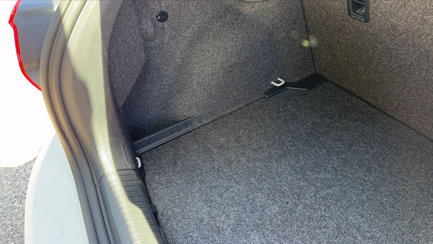 Volkswagen Polo - Photo 25