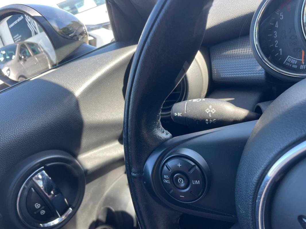 Mini Cabrio - Photo 11