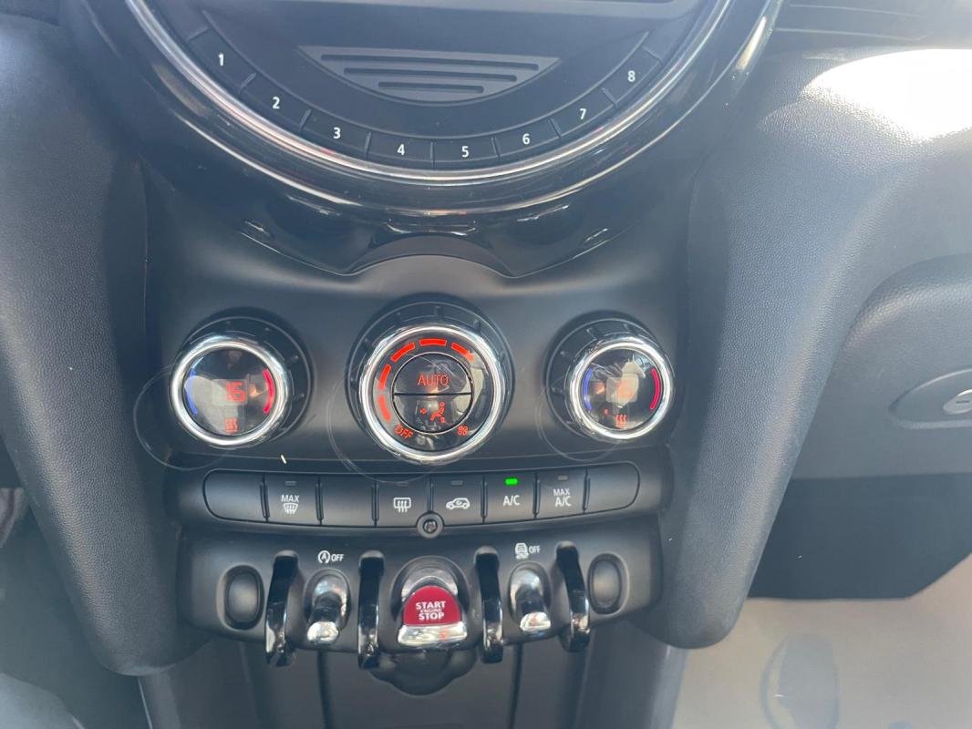 Mini Cabrio - Photo 15