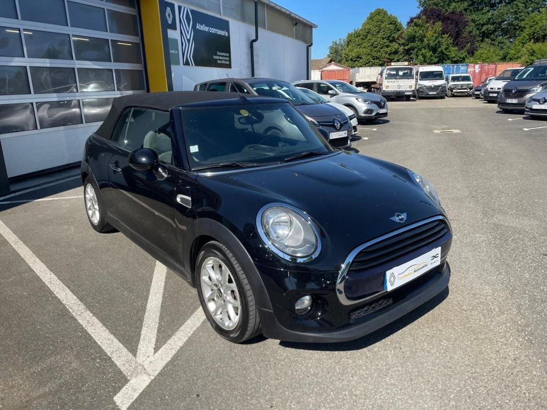 Mini Cabrio - Photo 6