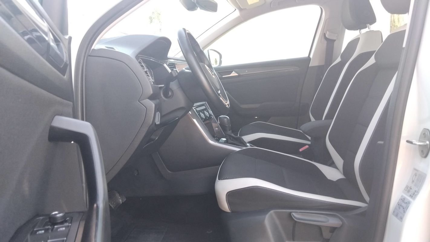 Volkswagen T-Roc - Photo 27