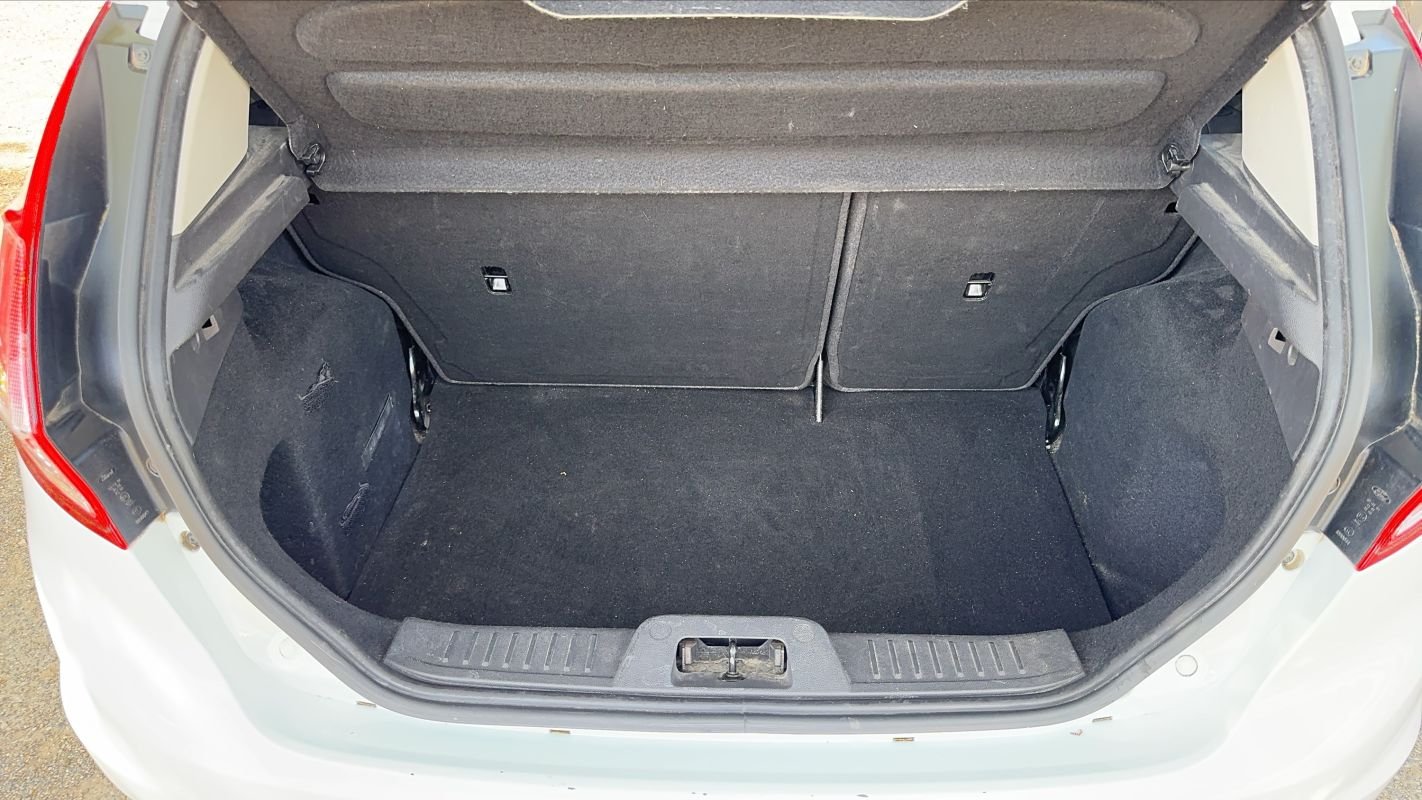 Ford Fiesta - Photo 14