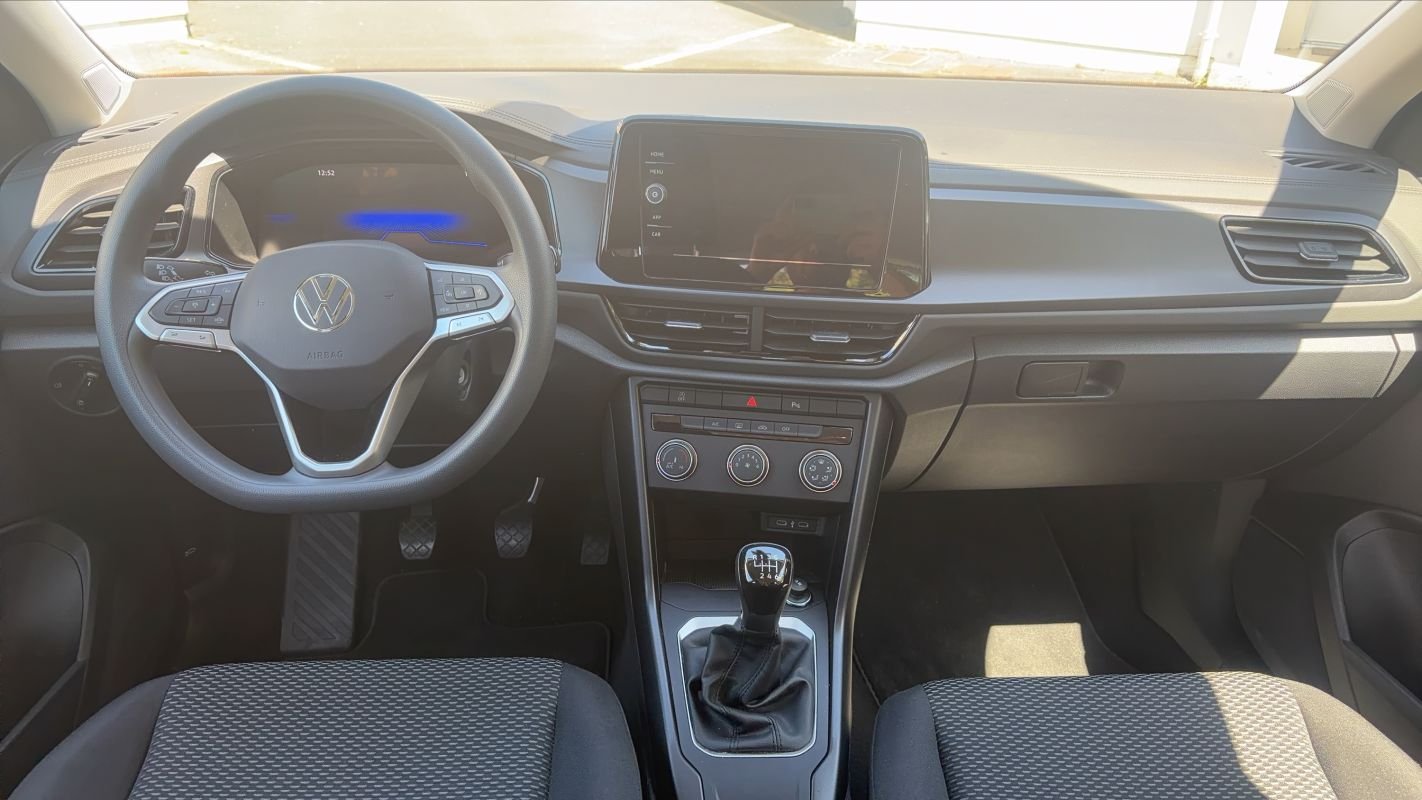 Volkswagen T-Roc - Photo 11