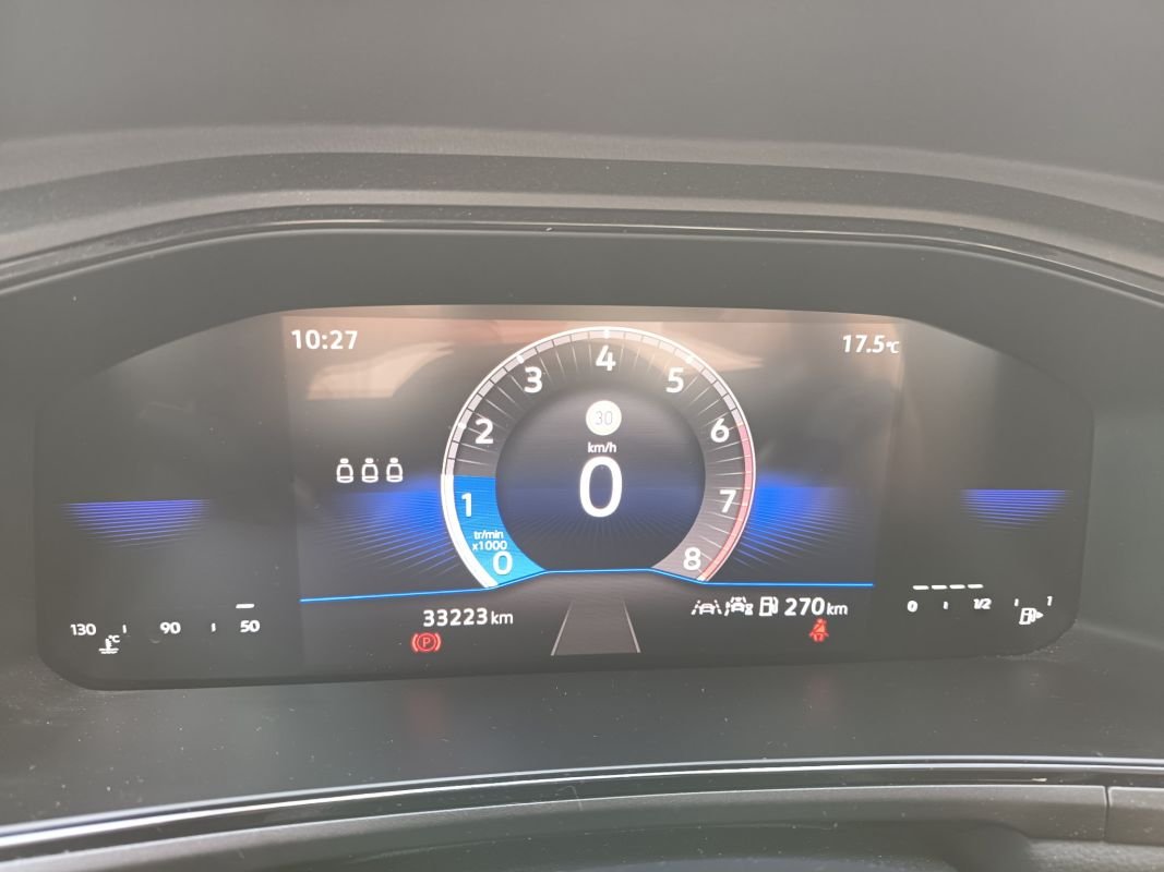 Volkswagen T-Roc - Photo 12
