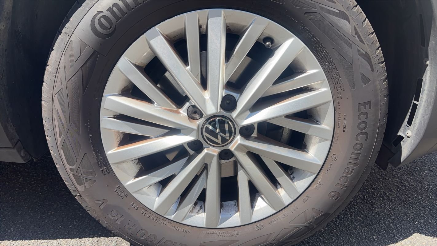 Volkswagen T-Roc - Photo 17
