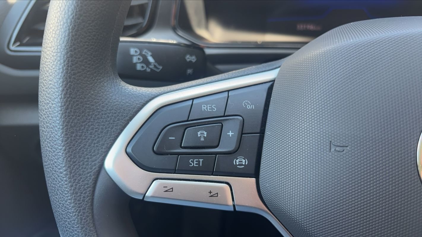 Volkswagen T-Roc - Photo 26
